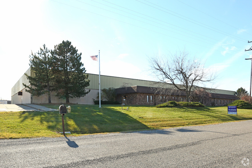 1550 Industrial Dr, Owosso, MI for sale - Primary Photo - Image 1 of 1