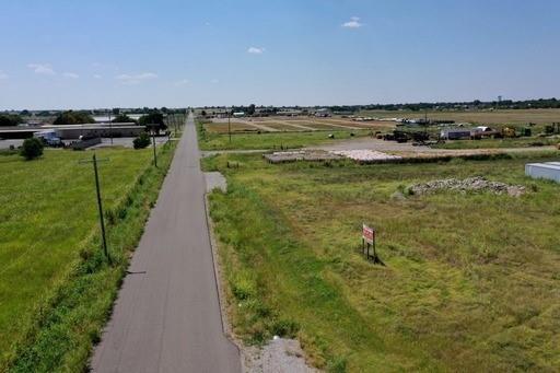 Pikes Peak Road Rd, Chickasha, OK for sale - Primary Photo - Image 1 of 7