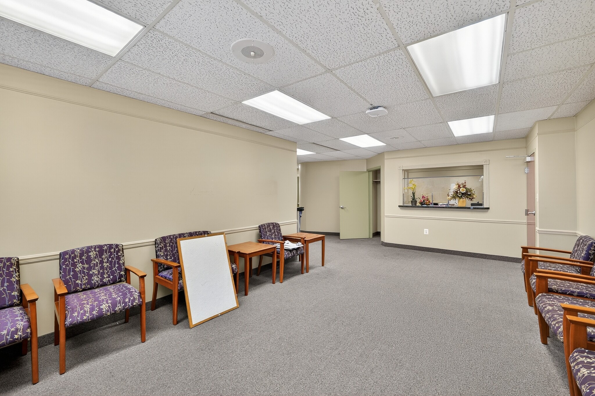 5445-5601 Loch Raven Blvd, Baltimore, MD for lease Interior Photo- Image 1 of 12