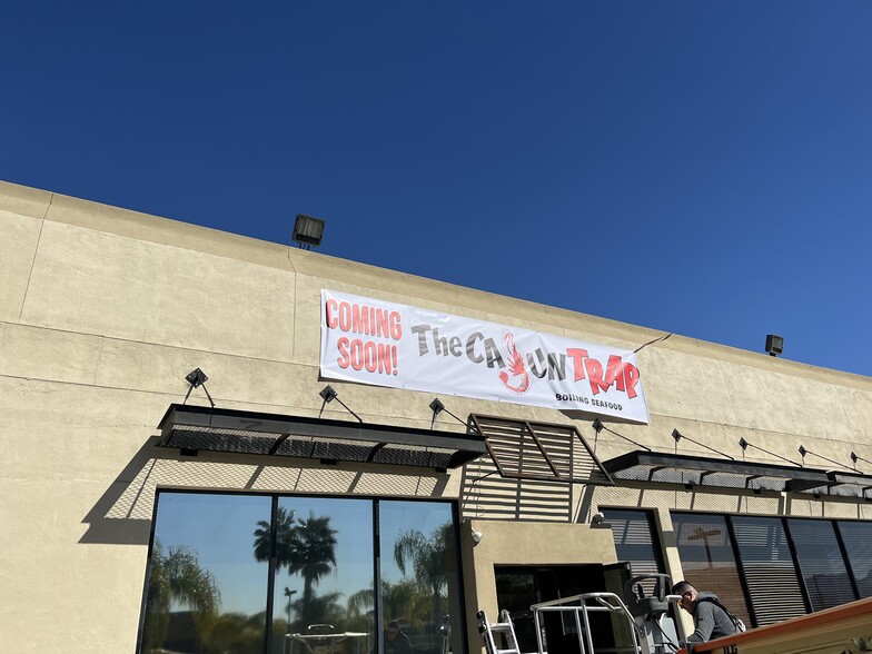 40355-40385 Murrieta Hot Springs Rd, Murrieta, CA for lease - Building Photo - Image 3 of 18