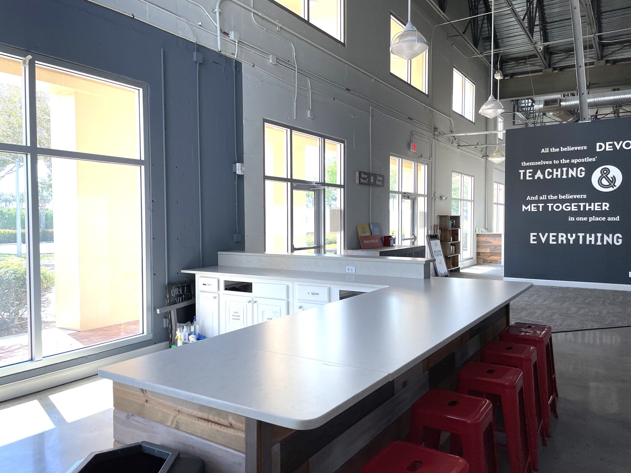 1901 Brantley Rd, Fort Myers, FL for lease Interior Photo- Image 1 of 5