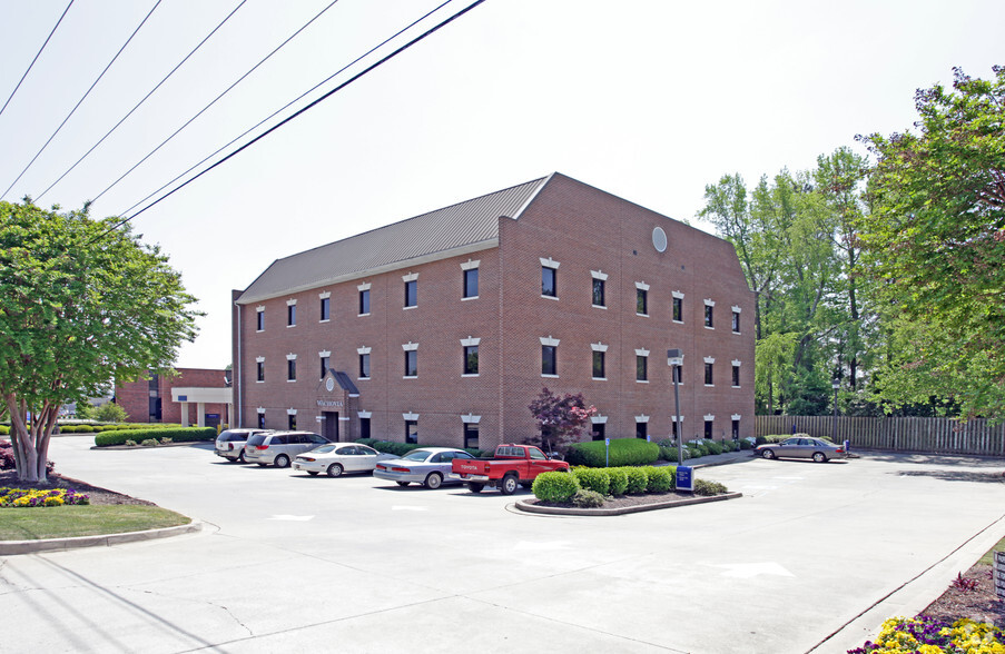 4408 Forest Dr, Columbia, SC for lease - Primary Photo - Image 1 of 4