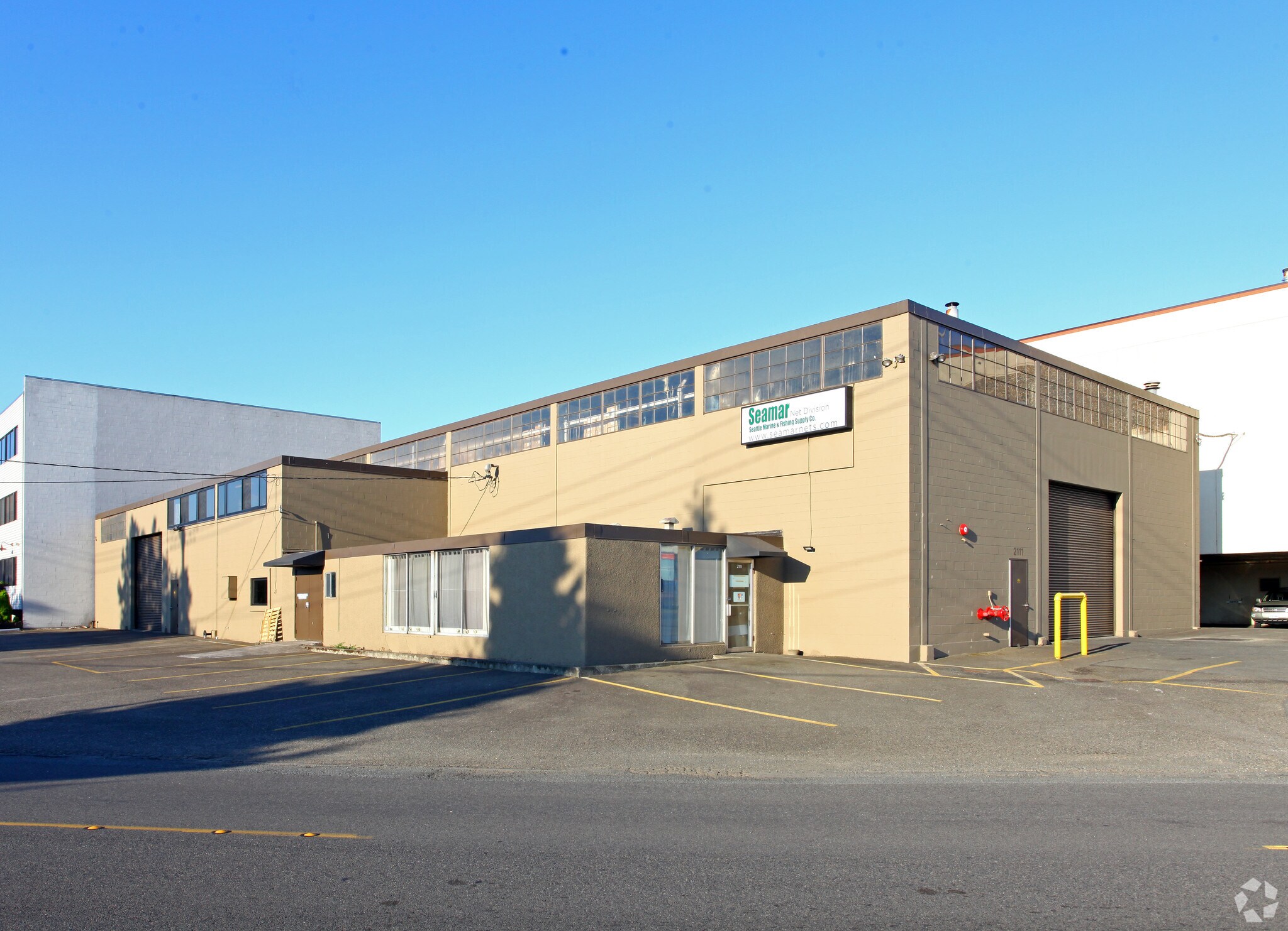 2111 W Commodore Way, Seattle, WA for sale Primary Photo- Image 1 of 1