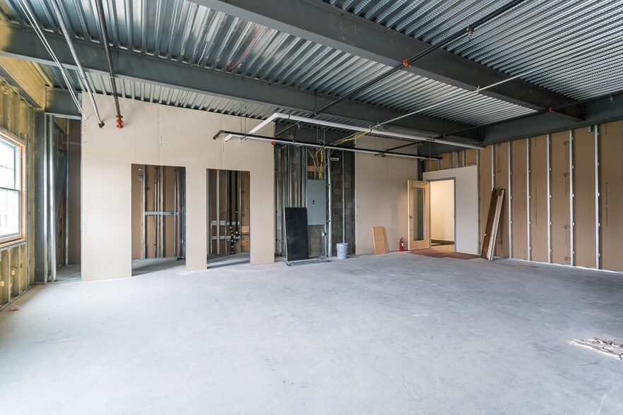 386 Merrimack St, Methuen, MA for sale - Building Photo - Image 1 of 1