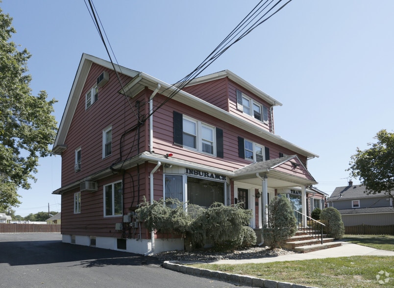 2219 Park Ave, South Plainfield, NJ 07080