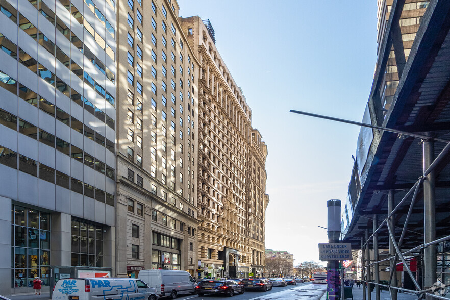 42 Broadway, New York, NY for lease - Building Photo - Image 1 of 9