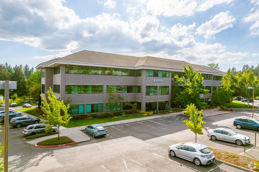 4004 Kruse Way Pl, Lake Oswego, OR for lease - Building Photo - Image 1 of 4