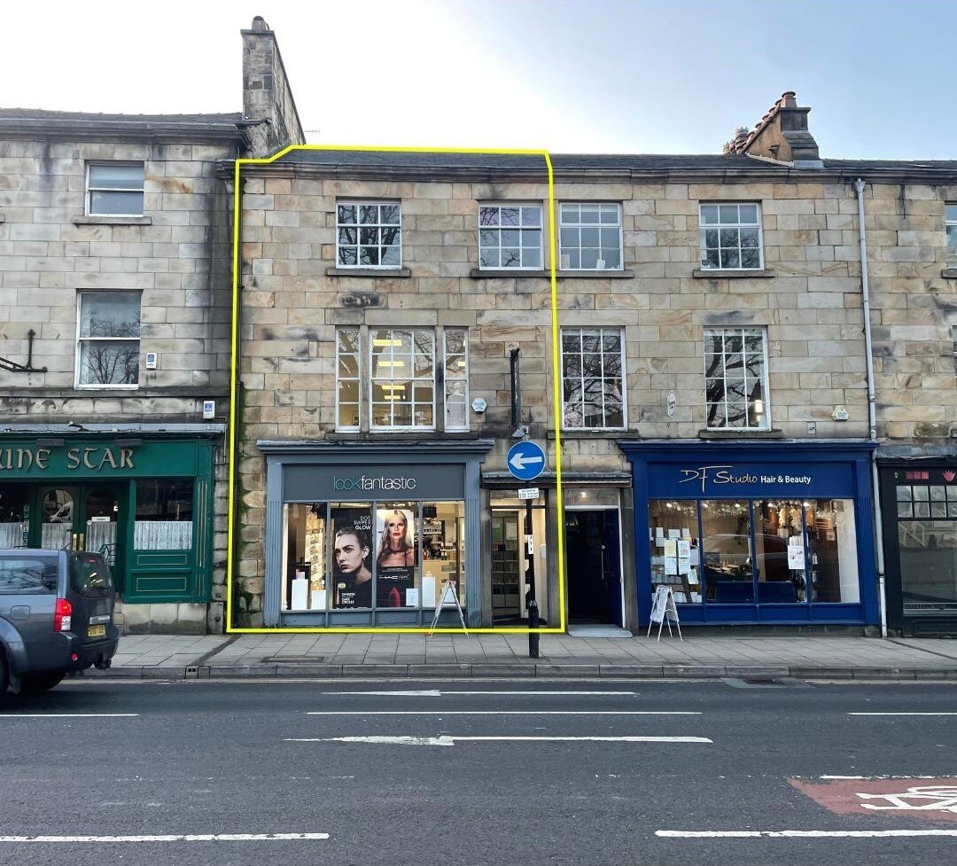 17 Dalton Sq, Lancaster for sale Building Photo- Image 1 of 1