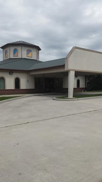 6706 W Airport Blvd, Houston, TX for lease - Primary Photo - Image 1 of 1