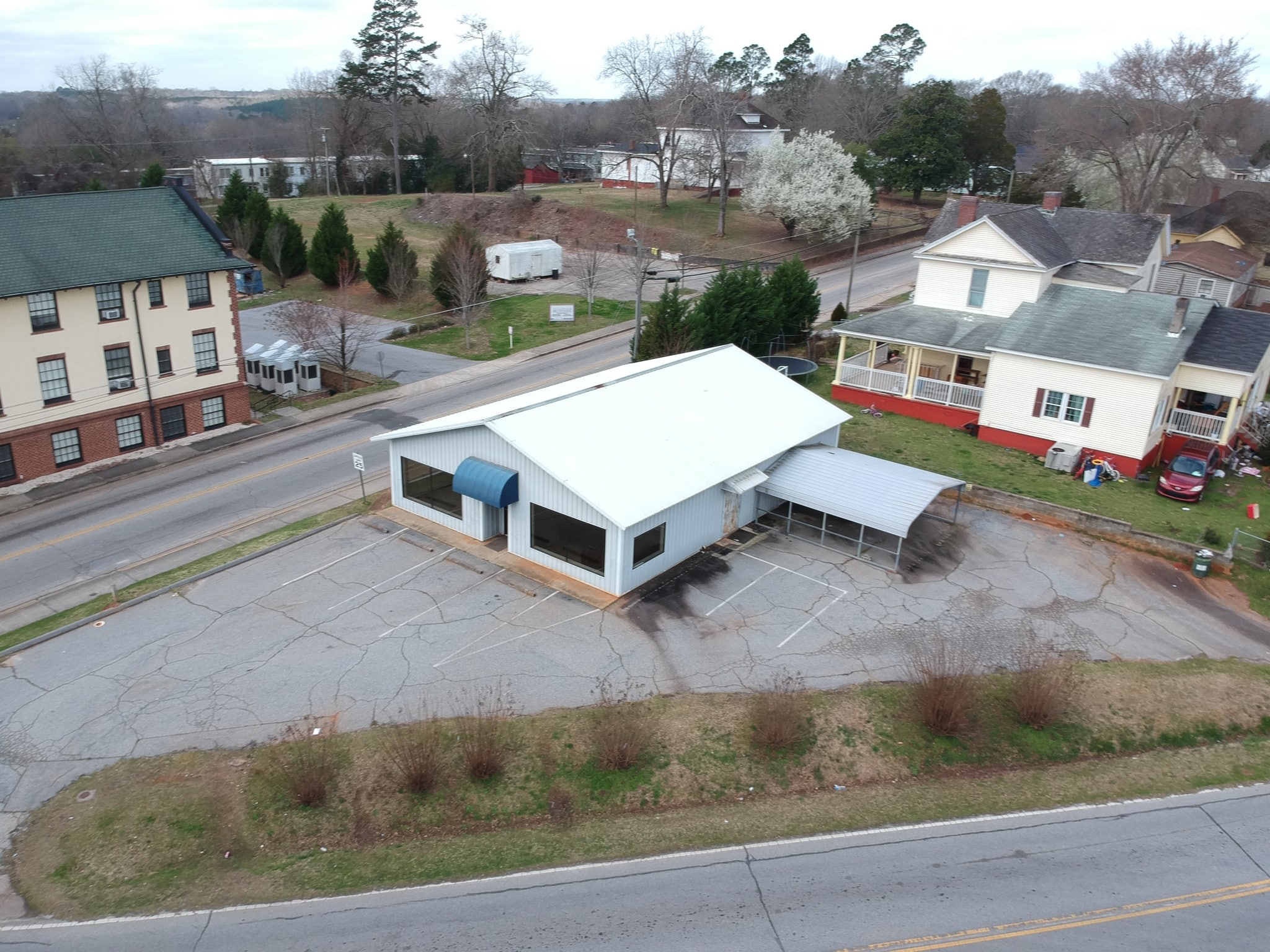 2 N Greenwood Ave, Ware Shoals, SC for sale Building Photo- Image 1 of 18