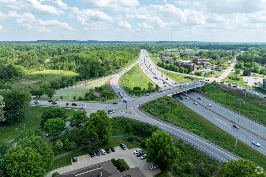 570 White Pond Dr, Akron, OH for lease - Aerial - Image 3 of 5