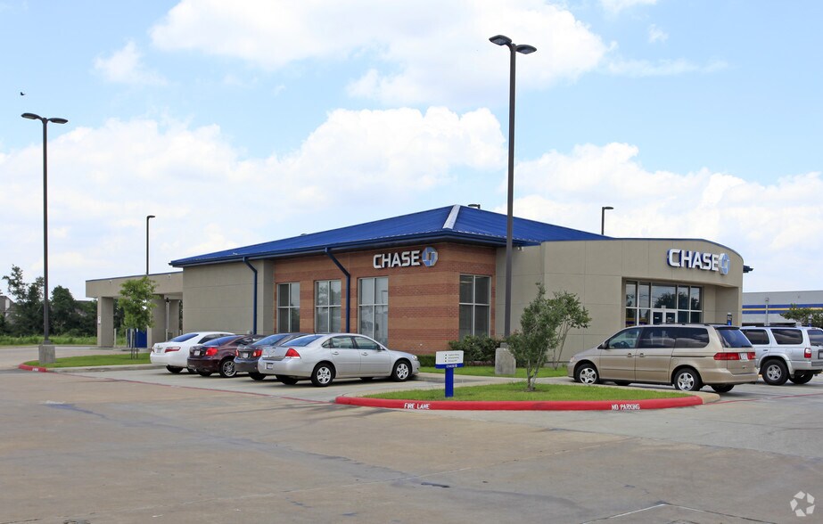 1509 Broadway St, Pearland, TX for lease - Primary Photo - Image 1 of 5