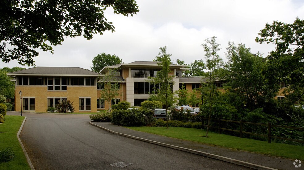 Wick Rd, Egham, TW20 0HJ Blays House