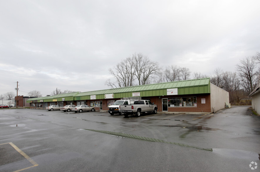 3850-3872 E Main St, Columbus, OH for lease - Building Photo - Image 3 of 8