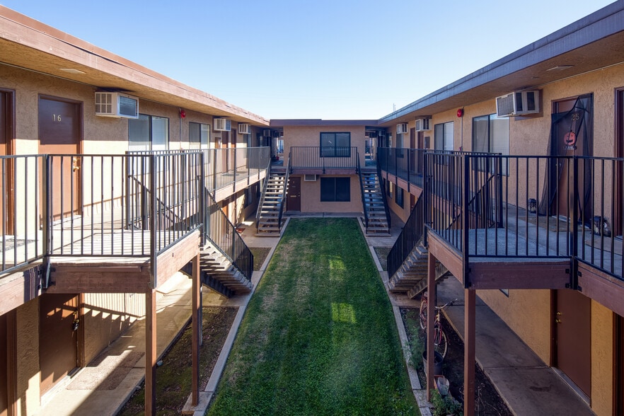 1405 Yuba St, Marysville, CA for sale - Building Photo - Image 2 of 5