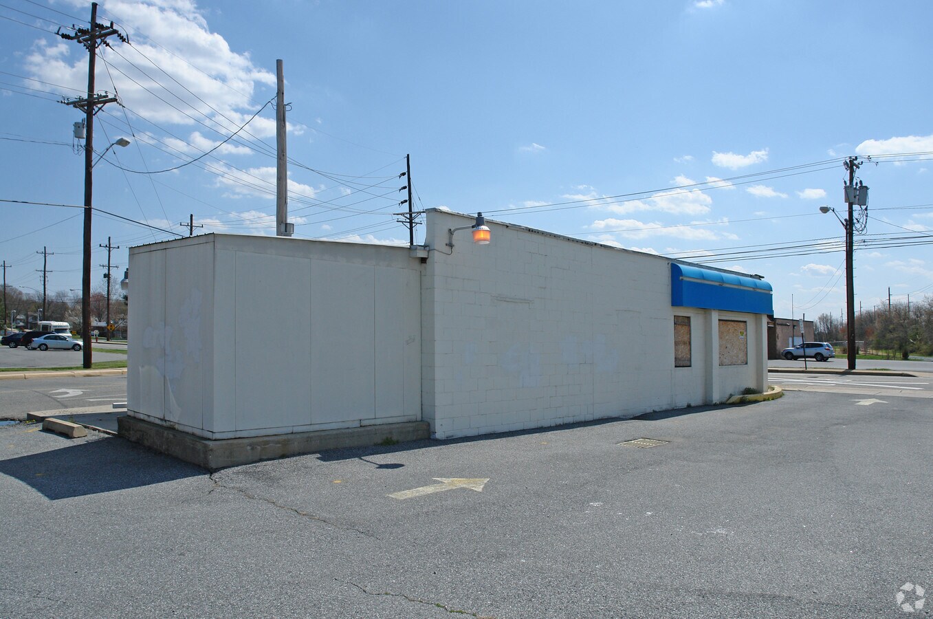 789 Walker Rd, Dover, DE 19904