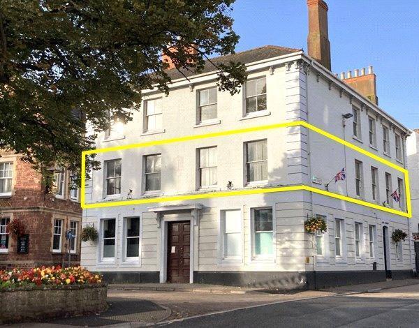 Wellington Sq, Minehead for lease - Building Photo - Image 1 of 7