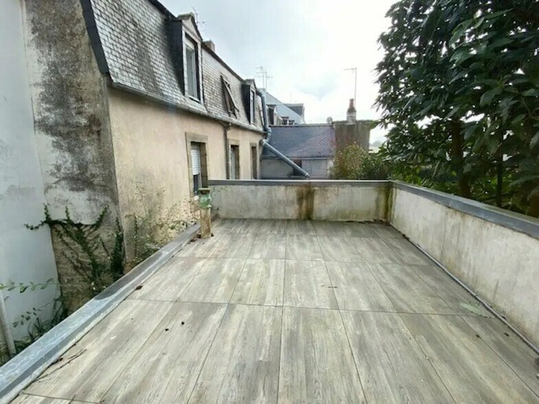 Flex in Auray for sale - Building Photo - Image 3 of 9