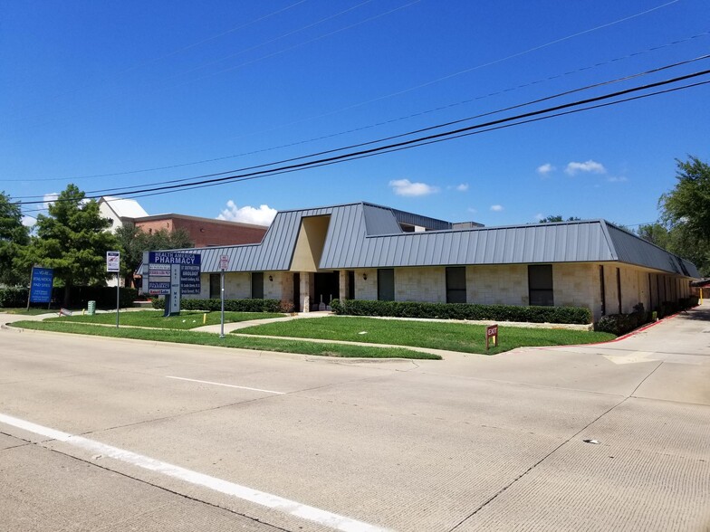 541 W Main St, Lewisville, TX for lease - Building Photo - Image 3 of 4