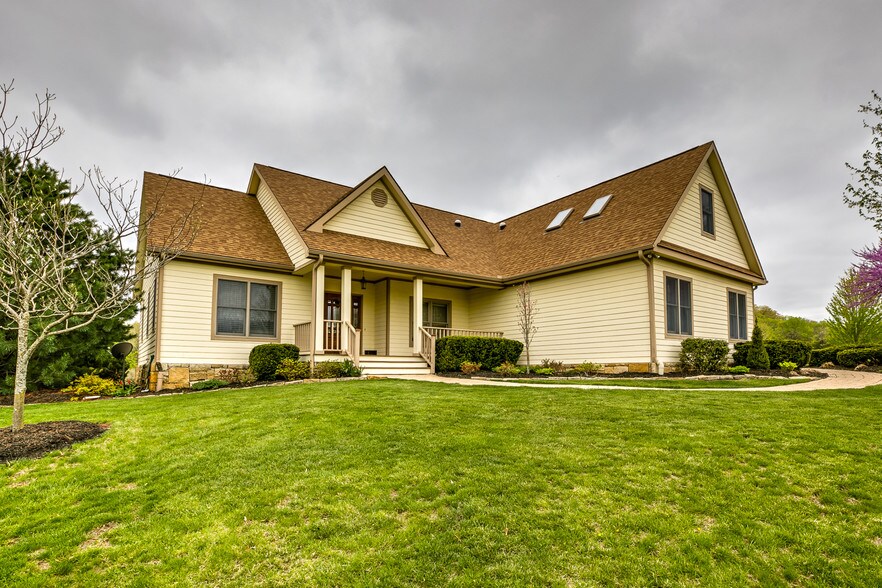 18757 Hildebrandt Rd, Leavenworth, KS for sale - Primary Photo - Image 1 of 1