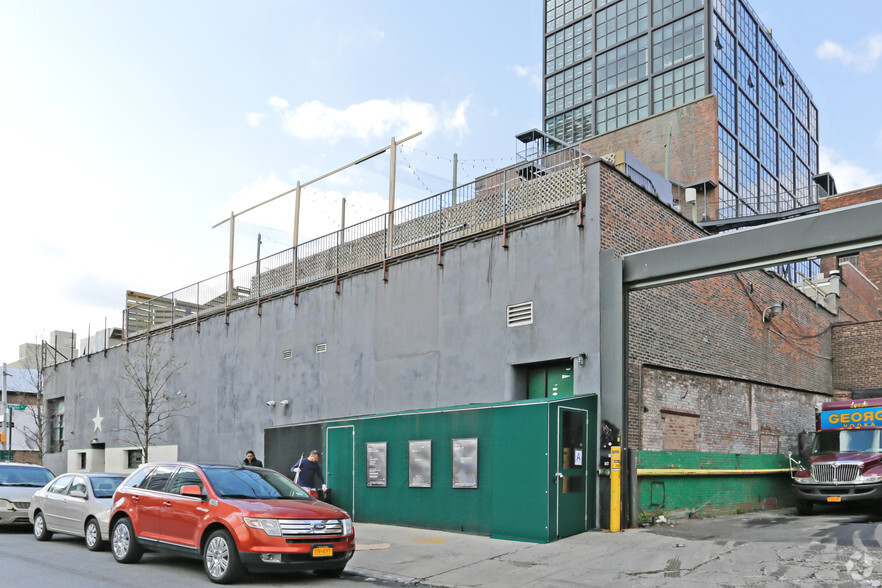 74 Wythe Ave, Brooklyn, NY for lease - Building Photo - Image 3 of 10