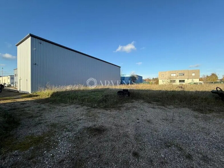 Flex in Saran for lease - Building Photo - Image 3 of 12