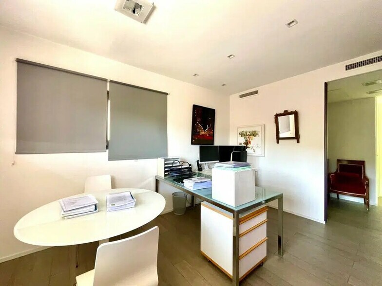 Office in Valbonne for lease - Building Photo - Image 1 of 9