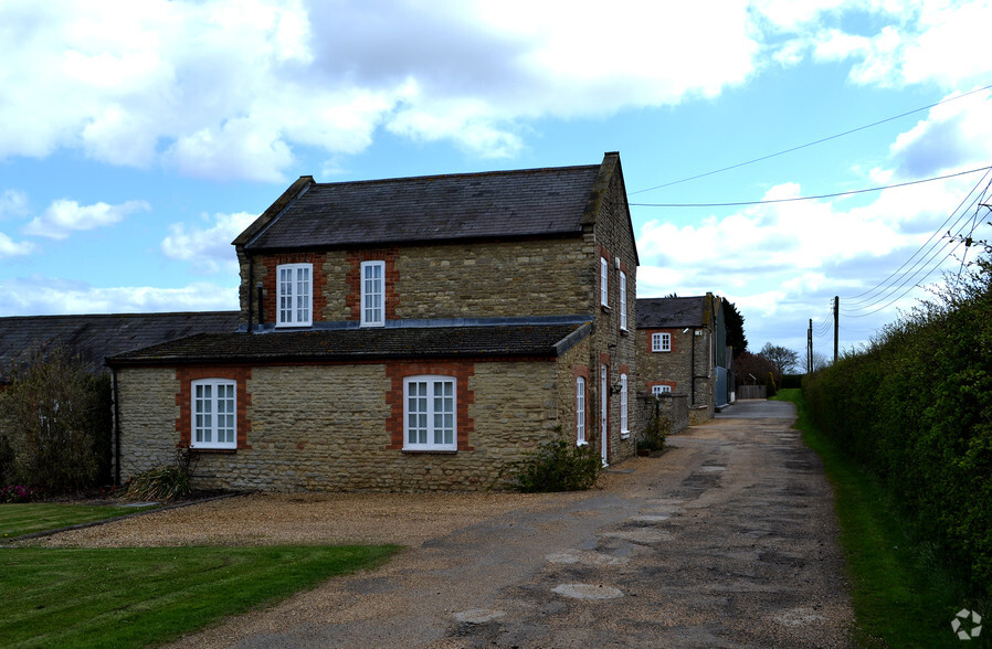 Irchester Rd, Wellingborough for lease - Building Photo - Image 3 of 18