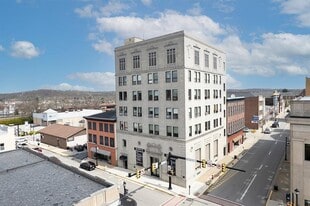 816 Ligonier St, Latrobe PA - Loft