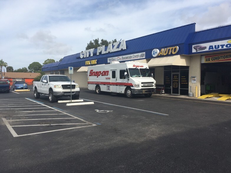 7400 Us Highway 19 New Port Richey Fl 34652 Industrial Space