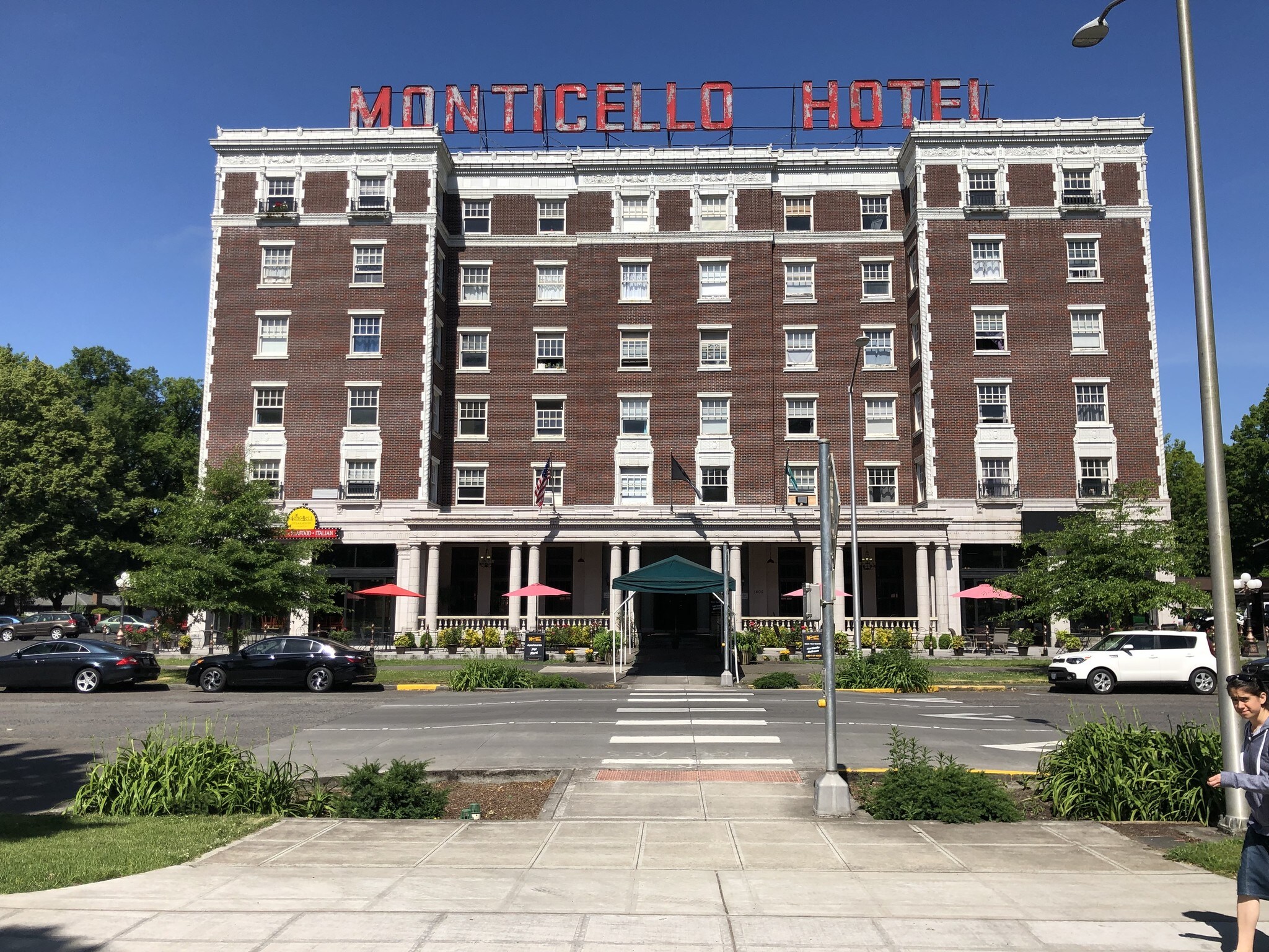 1405 17th Ave, LONGVIEW, WA for sale Building Photo- Image 1 of 1