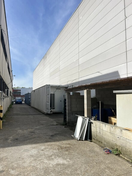 15 Rue De Seine, Colombes for lease - Building Photo - Image 3 of 5