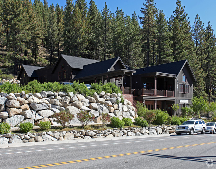 10710 Donner Pass Rd, Truckee, CA for sale - Primary Photo - Image 1 of 1