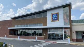 More details for 901-913 Oak Tree Ave, South Plainfield, NJ - Retail for Lease