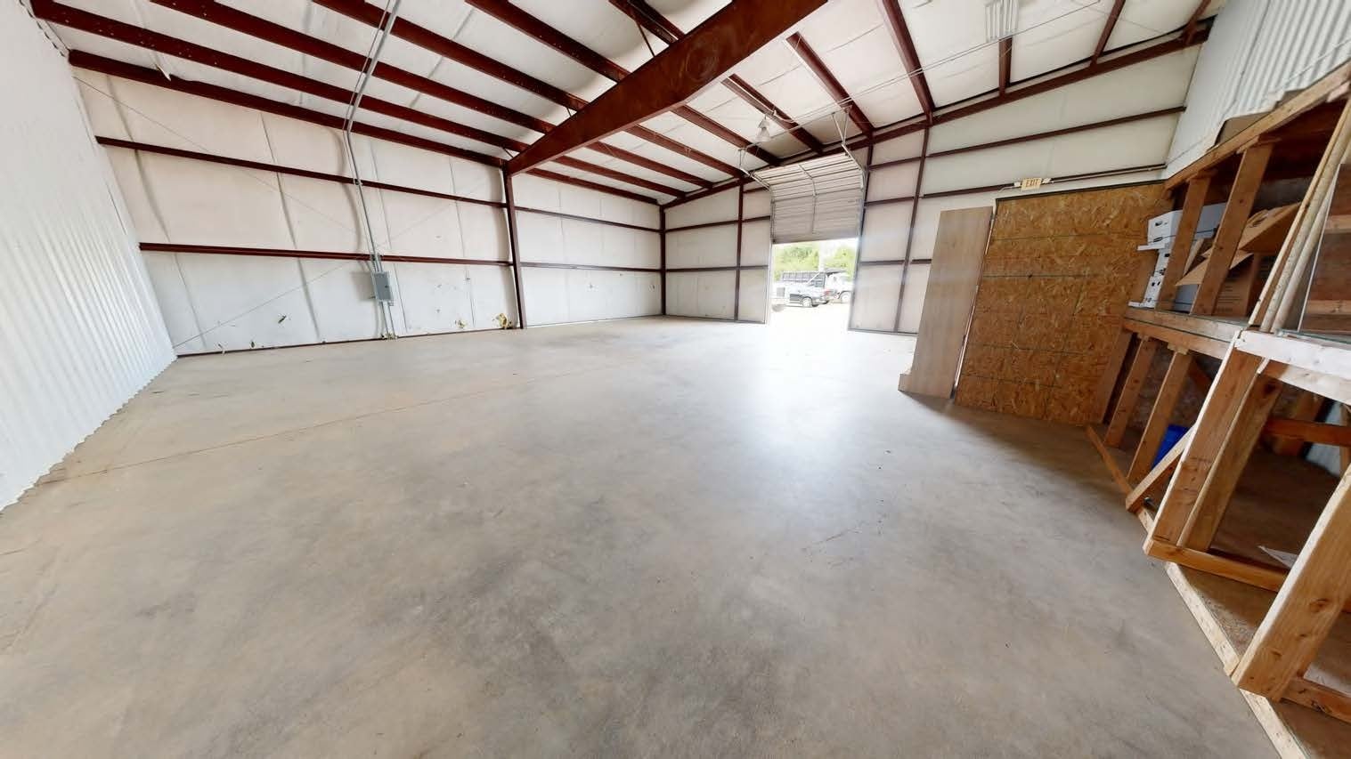 1275 W Sunchase Ct, Fayetteville, AR for lease Interior Photo- Image 1 of 6