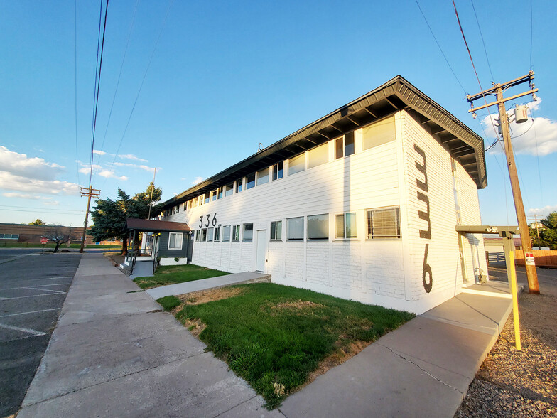 336 S 10th St, Montrose, CO for lease - Building Photo - Image 3 of 8