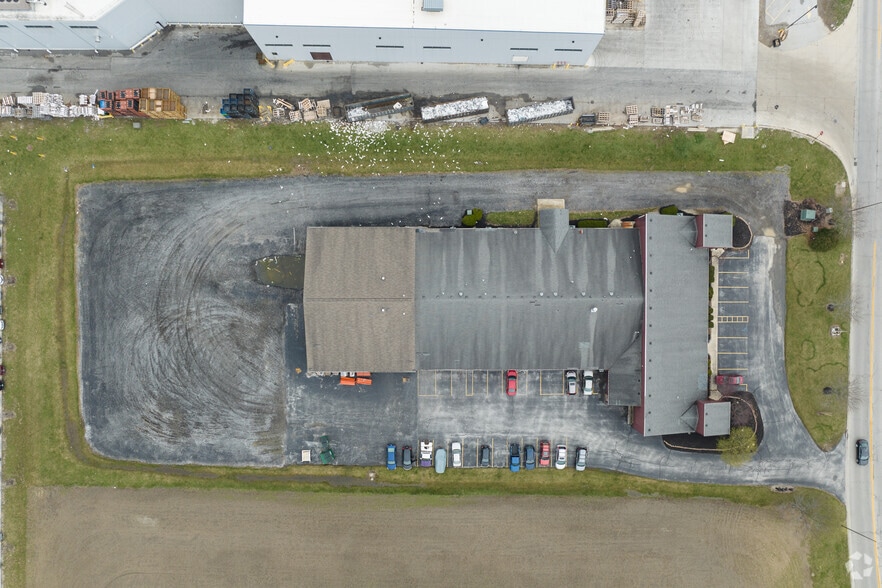 2029 Wood-Bridge Blvd, Bowling Green, OH for lease - Aerial - Image 3 of 8