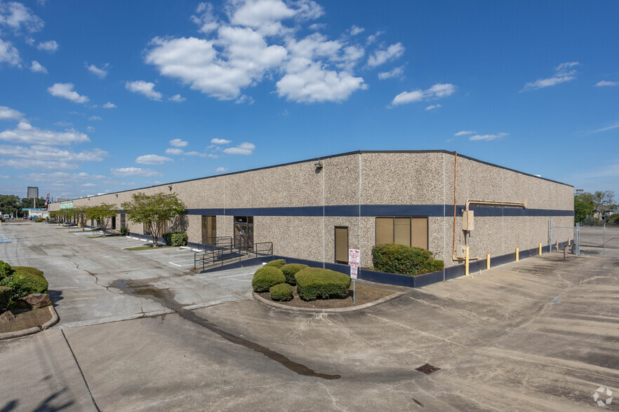 8303-8315 Knight Rd, Houston, TX 77054 - Holly Hall Industrial Park ...