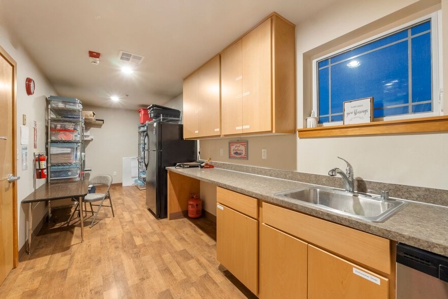 20503 193rd Ave E, Orting, WA for sale - Interior Photo - Image 2 of 21