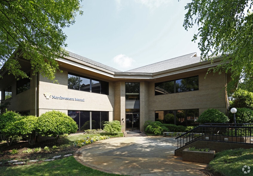 501 E McBee Ave, Greenville, SC 29601