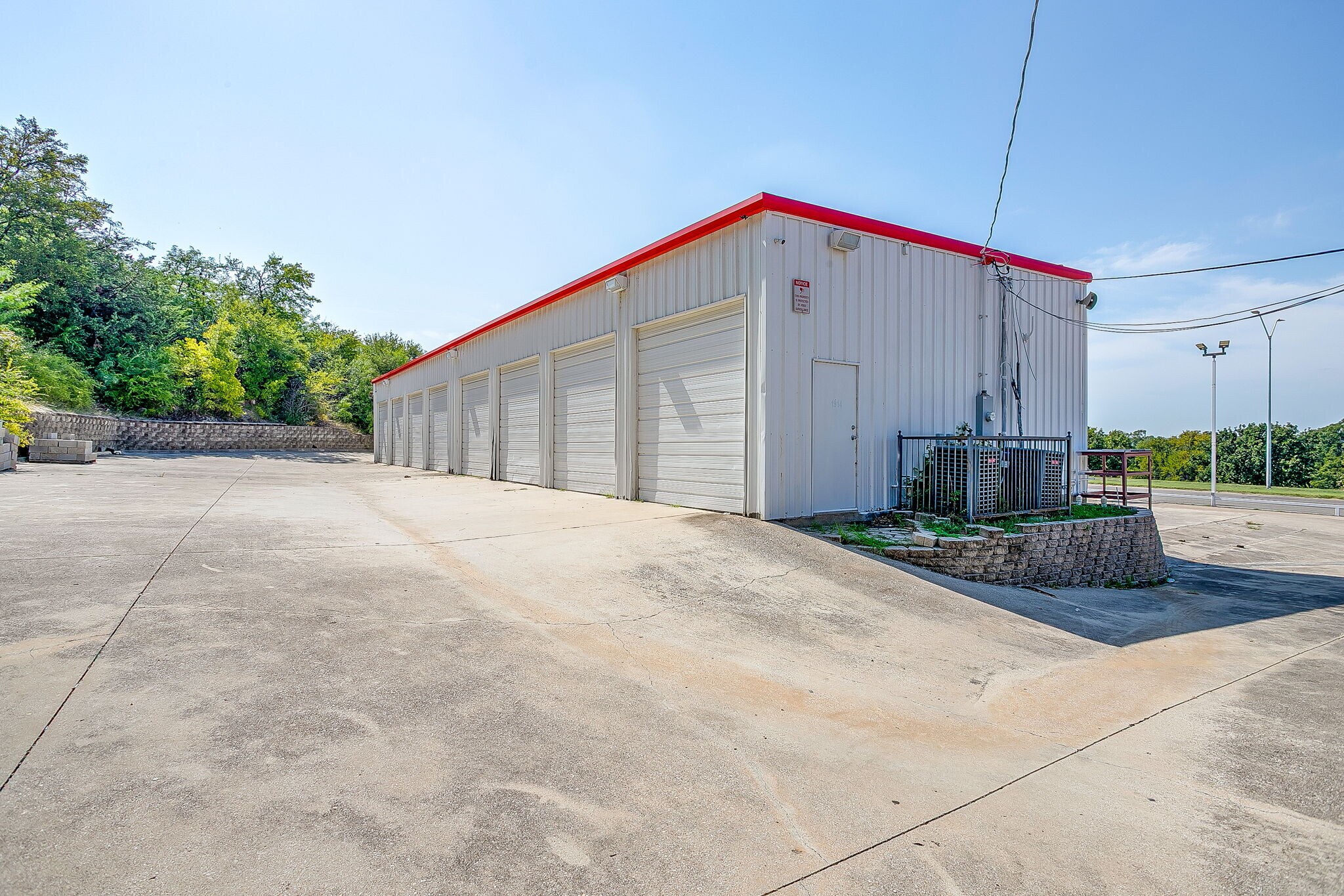 Retail in Fort Worth, TX for sale Primary Photo- Image 1 of 1