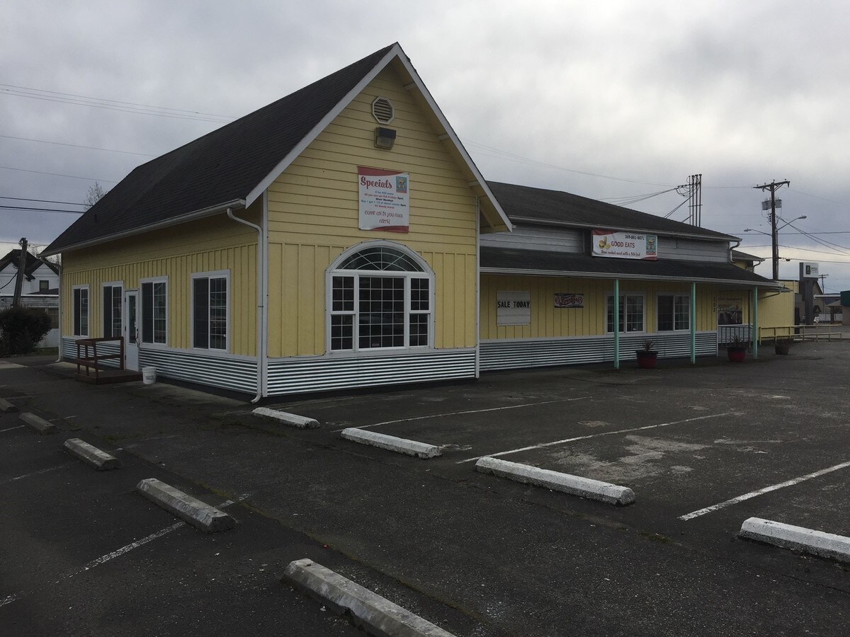 203 W Main St, Elma, WA 98541