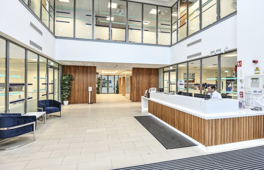 1 Bickenhill Ln, Birmingham for lease - Interior Photo - Image 2 of 7