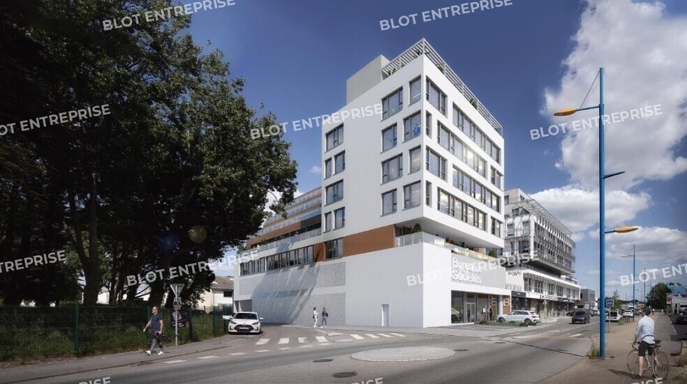 Office in Lorient for sale - Building Photo - Image 2 of 5