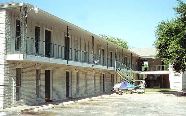 1718 Crownover Rd Houston Tx 77080 Loopnet Com