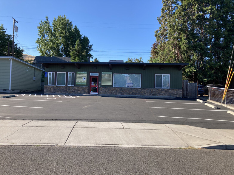 1712 12th, The Dalles, OR 97058 | LoopNet