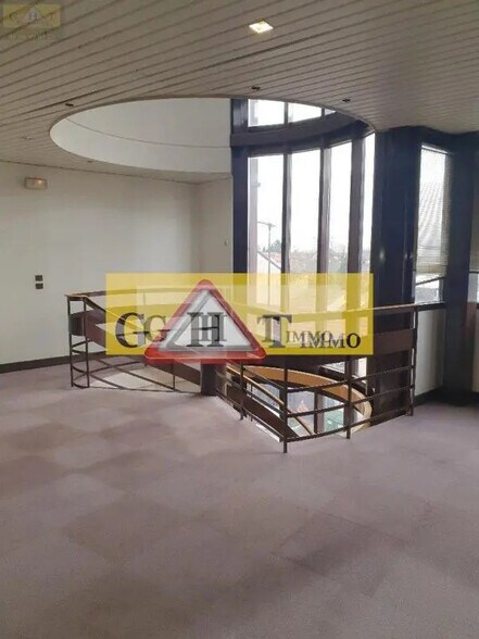 Office in Drancy for lease - Interior Photo - Image 1 of 10