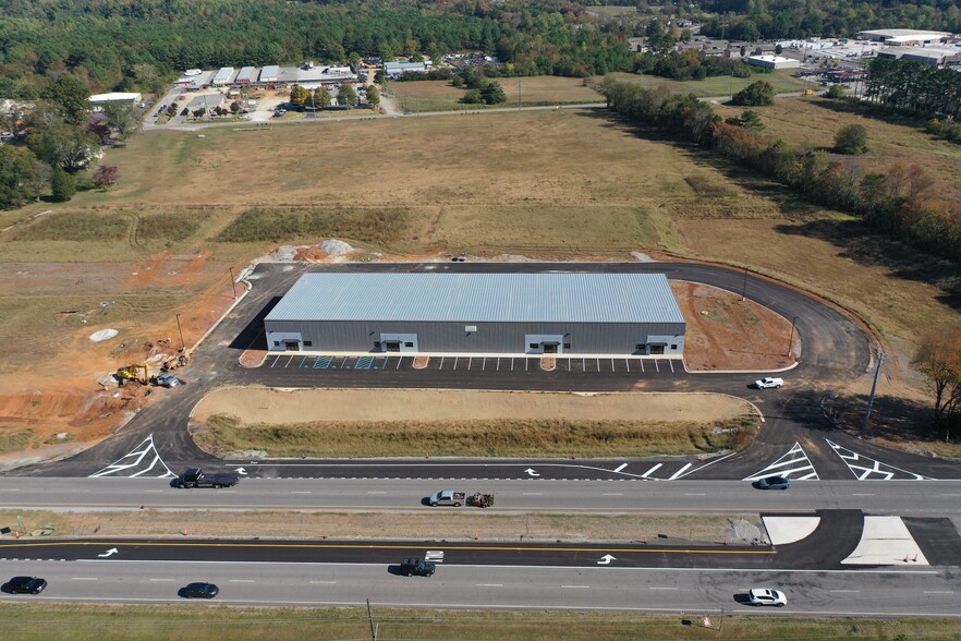 5150 Memorial Pky NW, Huntsville, AL for lease - Building Photo - Image 2 of 4