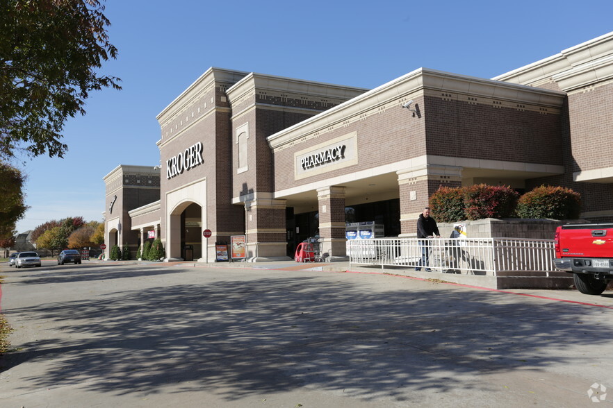 3939 Frankford Rd, Dallas, TX for lease - Building Photo - Image 3 of 8