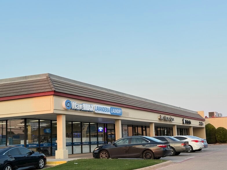 910 W Parker Rd, Plano, TX for lease - Building Photo - Image 3 of 24